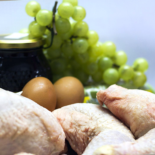 Carne de pollo de venta en carniceria tradicional de Gijon